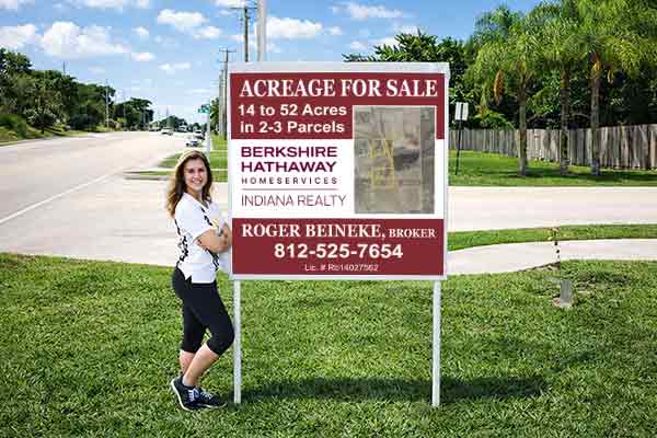 Preview of a 4×4 Sign with Metal Post Kit