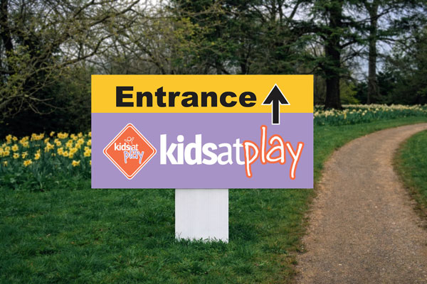 2x4 directional signs for guiding bidders to auction properties