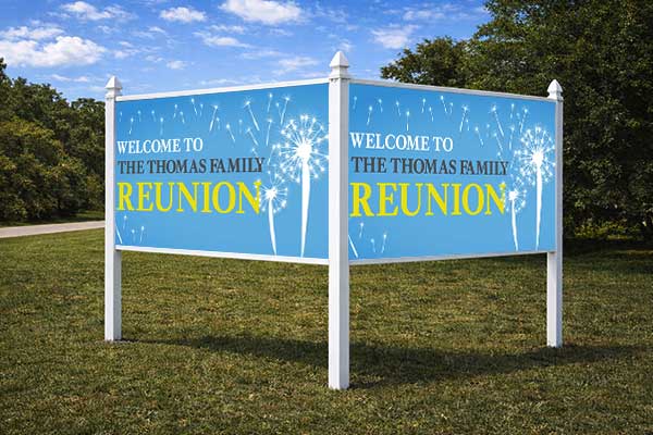 4x8 auction sign mounted in arrow post for auction listing