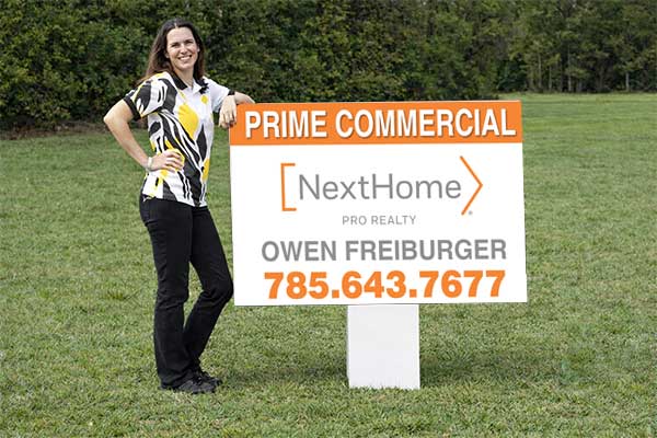 32x48 NextHome yard sign for directional placement
