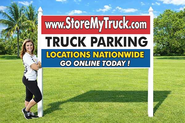 4x8 auction sign mounted outdoors for property marketing