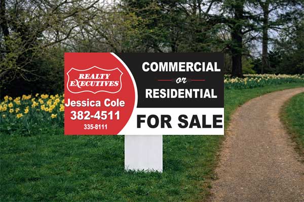 2x4 Realty Executives directional sign for open house traffic