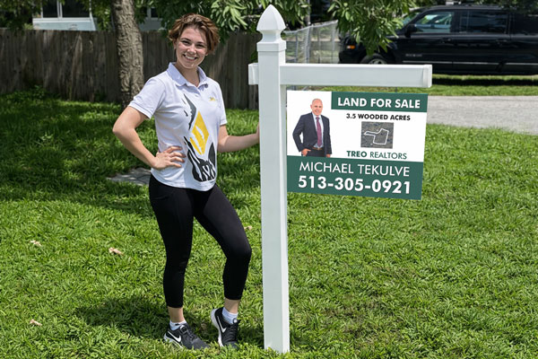 18x24 aluminum realtor signs for long-term outdoor exposure and repeat listings