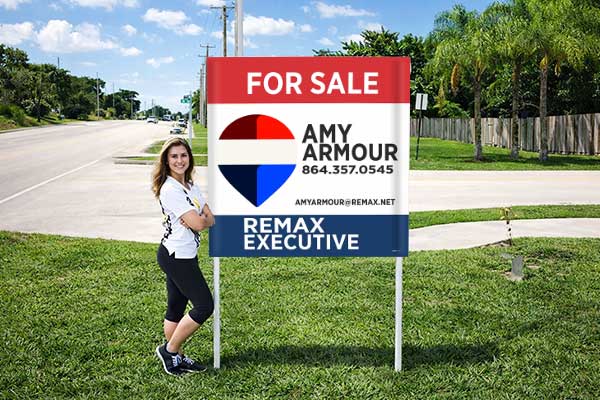 4x4 RE/MAX sign with metal post kit installed outdoors